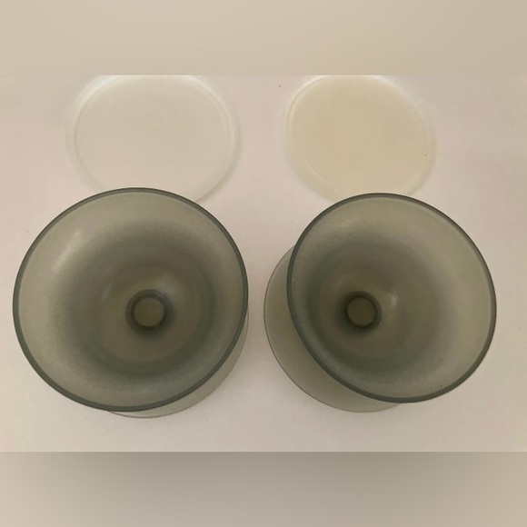 Tupperware 2 Vtg dessert bowls with lids - Picture 4 of 7